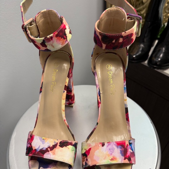 Spring Heels - Picture 4 of 4